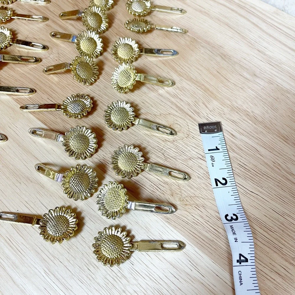 Vintage 80s 90s Gold Sunflower Plastic Snap Tight Hair Barrettes Shiny Goody